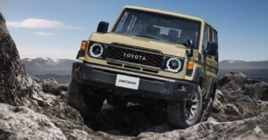 ランクル70復刻オートマ